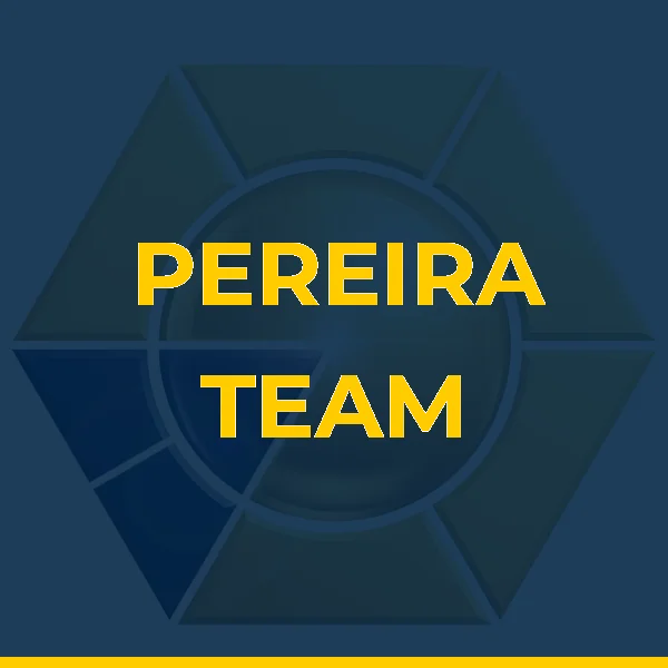 Logo de PEREIRA TEAM NUTRICAO E ACADEMIA LTDA